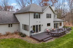 1789 Maidstone Cir, Green Bay, WI 54313 - Photo 3