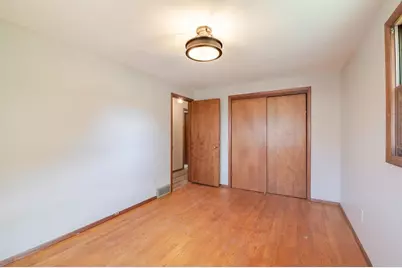 2056 Zeise Avenue, Green Bay, WI 54302 - Photo 21
