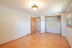 2056 Zeise Ave, Green Bay, WI 54302 - Photo 23