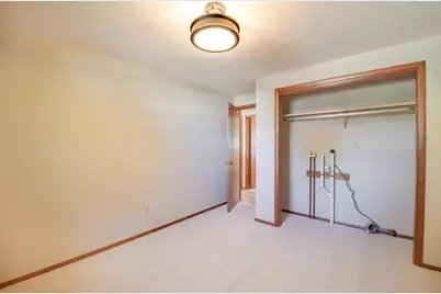 2056 Zeise Avenue, Green Bay, WI 54302 - Photo 19