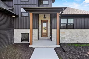 2417 Adrienne ct, De Pere, WI 54115 - Photo 3