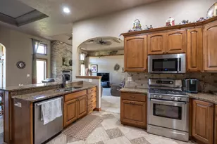 W2244 Secluded Ct, Kaukauna, WI 54130 - Photo 15