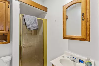 832 S Maple Avenue, Green Bay, WI 54304 - Photo 13