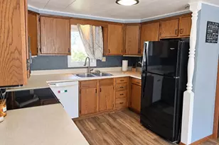 127 Plummer Ave, Neenah, WI 54956 - Photo 15