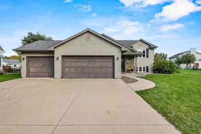 4030 Prairie Lane, Oshkosh, WI 54901 - Photo 3