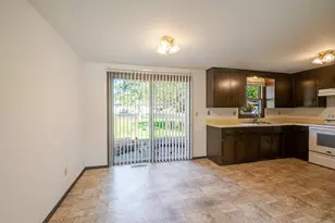 2682 Tulip Ln, Howard, WI 54313 - Photo 7