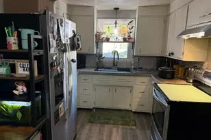 1020 Wirtz Ave, Green Bay, WI 54304 - Photo 9