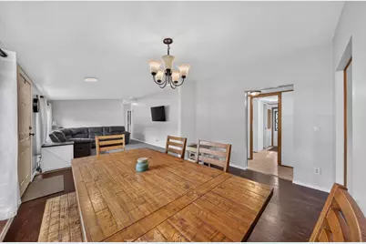 4201 Matuszak Court, Green Bay, WI 54313 - Photo 9