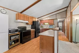 524 W 10th St, Kaukauna, WI 54130 - Photo 7