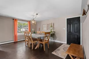 2075 W Vista Cir, De Pere, WI 54115 - Photo 15