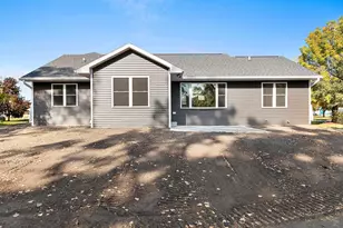 1218 Pecor St, Oconto, WI 54153 - Photo 7