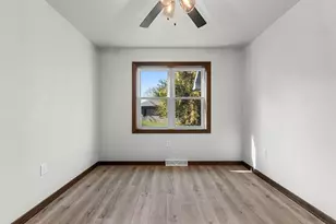 1218 Pecor St, Oconto, WI 54153 - Photo 61
