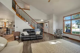 1915 Pink Dogwood Way, Green Bay, WI 54313 - Photo 11