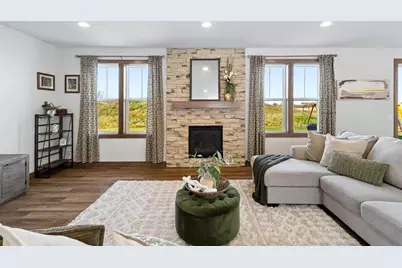 244 E Spartan Drive, Appleton, WI 54913 - Photo 5