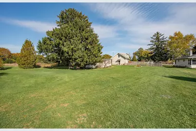 14204 County Road Q, Two Rivers, WI 54241 - Photo 7