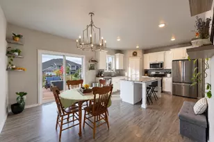 3188 Enchanted Ct, Green Bay, WI 54311 - Photo 9