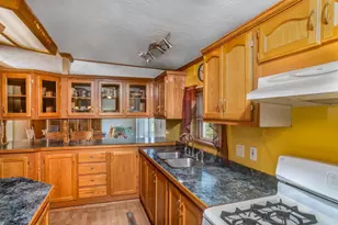 W7666 Chicago Rd, Wautoma, WI 54982 - Photo 5
