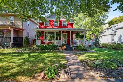 613 N Chestnut Avenue, Green Bay, WI 54303 - Photo 1