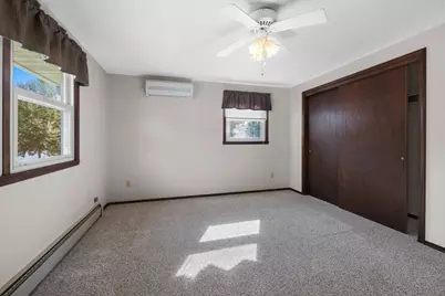220 Cliffview Drive, Green Bay, WI 54302 - Photo 23