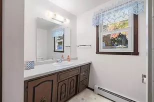 220 Cliffview Dr, Green Bay, WI 54302 - Photo 17