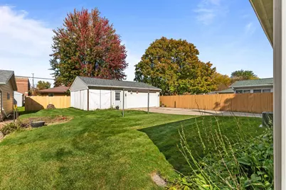 1126 Adams Avenue, Oshkosh, WI 54902 - Photo 29