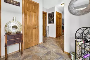 3129 N Mistwood Ln, Appleton, WI 54914 - Photo 5