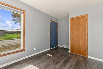 217 W Upham Street, Marshfield, WI 54449 - Photo 3