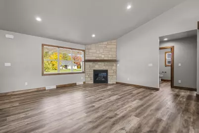 3376 Largo Ridge Court, Green Bay, WI 54311 - Photo 9