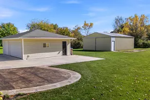 10633 Wilmot Rd, Pleasant Prairie, WI 53158 - Photo 31