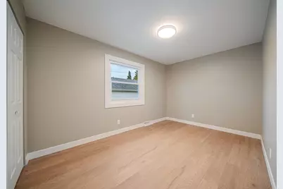 1300 Evans Street, Oshkosh, WI 54901 - Photo 33