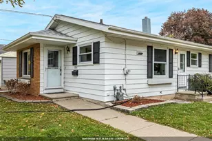 1300 Evans St, Oshkosh, WI 54901 - Photo 1