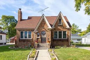 833 Eastman St, Oshkosh, WI 54901 - Photo 1