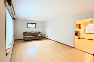 713 Maine Ave, North Fond du Lac, WI 54937 - Photo 7