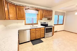 713 Maine Ave, North Fond du Lac, WI 54937 - Photo 5