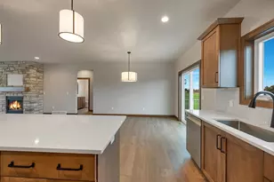 1588 Ontario Rd, Green Bay, WI 54311 - Photo 11