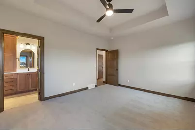 1588 Ontario Road, Green Bay, WI 54311 - Photo 17