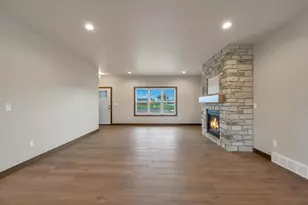 1588 Ontario Rd, Green Bay, WI 54311 - Photo 5