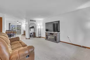 320 Illinois Ave, North Fond du Lac, WI 54937 - Photo 5