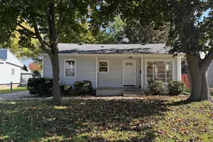1222 Bowen St, Oshkosh, WI 54901 - Photo 1
