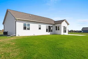 373 Brookline Ave, De Pere, WI 54115 - Photo 35