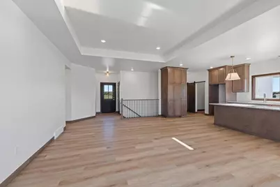 373 Brookline Avenue, De Pere, WI 54115 - Photo 9