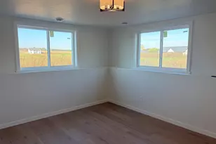 3664 Evelyn Rose Ln, Suamico, WI 54313 - Photo 27