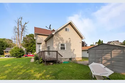 622 Grand Street, Oshkosh, WI 54901 - Photo 35