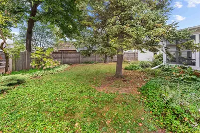 1208 W New York Avenue, Oshkosh, WI 54901 - Photo 39