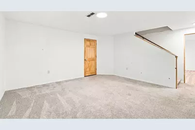 1366 N Oakwood Road, Oshkosh, WI 54904 - Photo 37