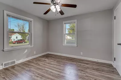 823 Martin Street, Menasha, WI 54952 - Photo 15