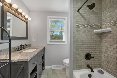 414 Simonet Street, Green Bay, WI 54301 - Photo 19