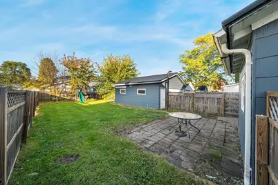 918 W 5th Avenue, Oshkosh, WI 54902 - Photo 29