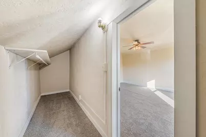918 W 5th Avenue, Oshkosh, WI 54902 - Photo 25