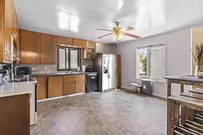540 W Scott Street, Fond du Lac, WI 54937 - Photo 3